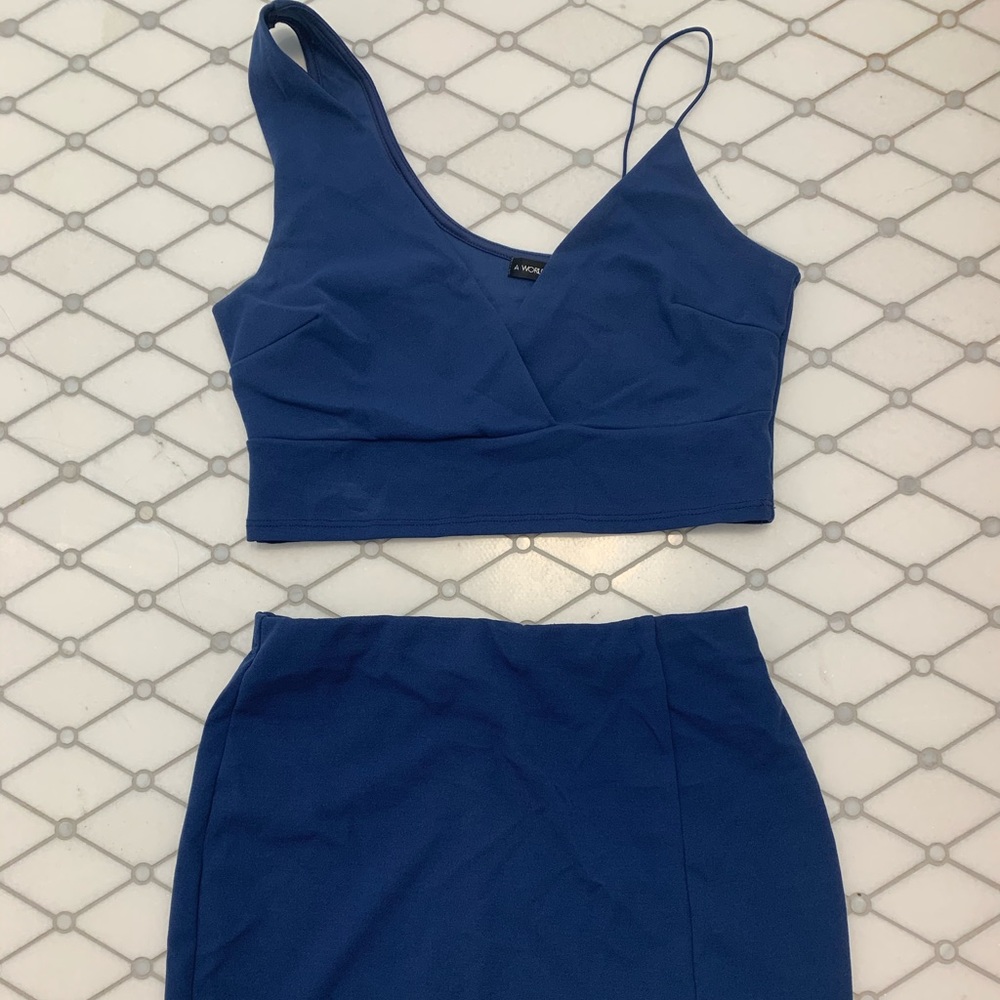 Two Piece set - Picture 1 of 4